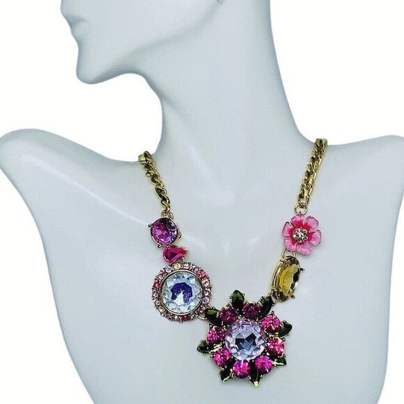 Betsey Johnson Icy Pink Crystal Flower Necklace 19"  Hawaiian Luau Cottagecore - Picture 1 of 8